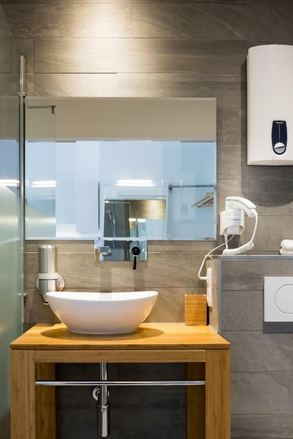 Dingdong Koblenz - City Apartments Bagian luar foto